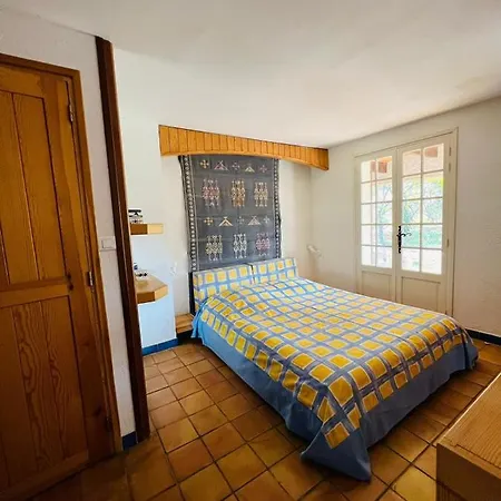 Welcome To The Blue House Idyllic Setting La Ciotat